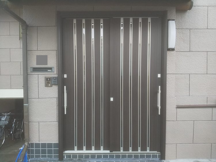 ドアリモ玄関引戸C02型桑炭