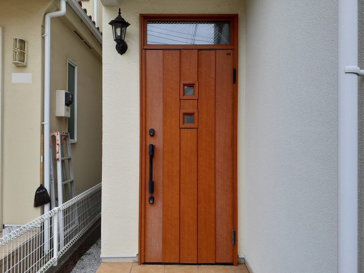 YKKAPドアリモNO6の防火戸に交換した事例 施工前