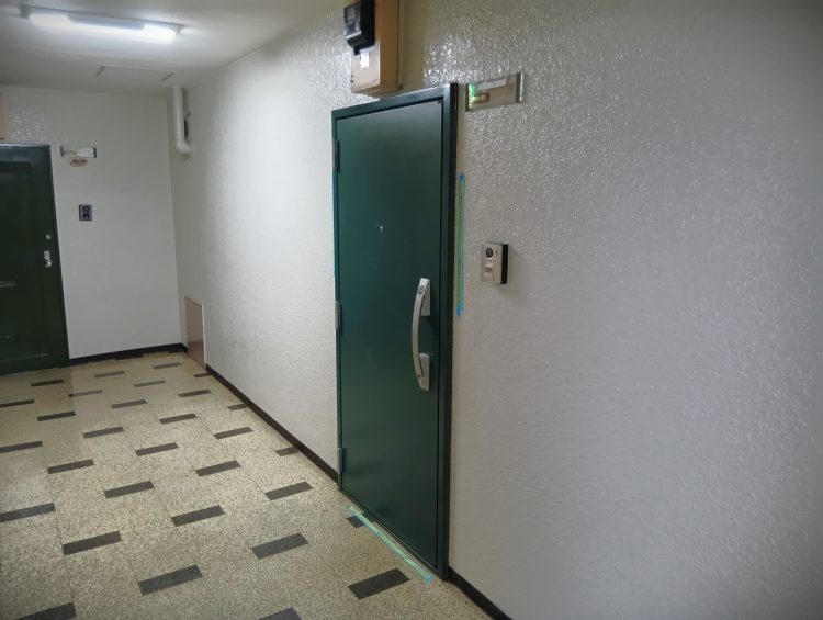 居住者様個人でされた玄関ドア交換の施工事例　施工後
