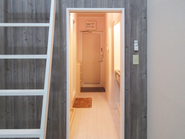マンション玄関ドアリフォーム,カバー工法,断熱