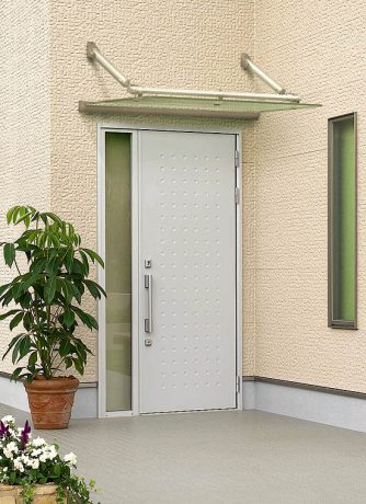 必要か不要か 玄関の窓について 玄関ドアリフォームの玄関ドアマイスター
