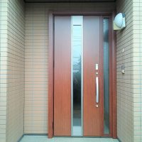 中古住宅購入に合わせて玄関ドアを交換（埼玉県草加市の工事事例）LIXILリシェントM77型