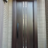 ドアの幅でデザインの印象が変わることがあります【LIXILリシェントM27型】千葉県松戸市の工事事例