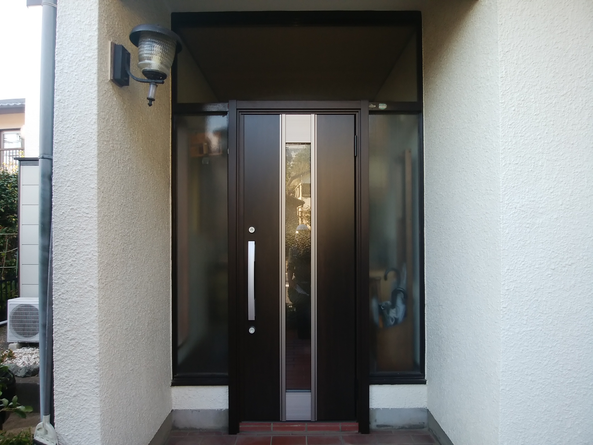 玄関マットを活用して玄関をおしゃれで快適な空間にする 玄関ドアリフォームの玄関ドアマイスター