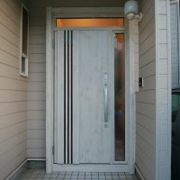 玄関ドアは開けときたくないけど風は入れたい【LIXILリシェントM83型】千葉県松戸市の工事事例