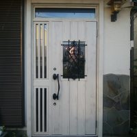 エクリュアイボリーのドアでイメージチェンジ【LIXILリシェントD41型】富里市の工事事例