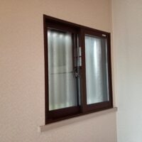 お隣様からのご紹介！玄関ドア＆内窓のW断熱リフォームで長年のストレスを解消｜国と都の補助金を活用