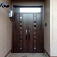 寒い玄関引戸を1日で気密性抜群のドアへ交換！すきま風と防犯の悩みを解決【茨城県土浦市の事例】