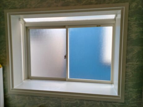 DIYでできる窓の寒さ対策｜メリット・デメリットと費用目安