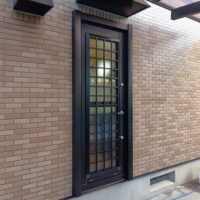 ミサワホームの勝手口ドアを高性能化！「冷気が伝わるドア」からトリプルガラスの「高断熱ドア」へ1日で交換【神奈川県川崎市の事例】