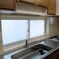 ノビ師の犯行？手慣れた手口の連続窃盗。補助金が使える防犯合わせガラスで対抗を
