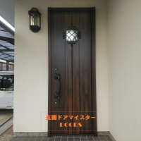塗装が剥がれてきたヤマハのドアを木目調のリシェントでリフォームしました【LIXILリシェントD77型】加須市の工事事例