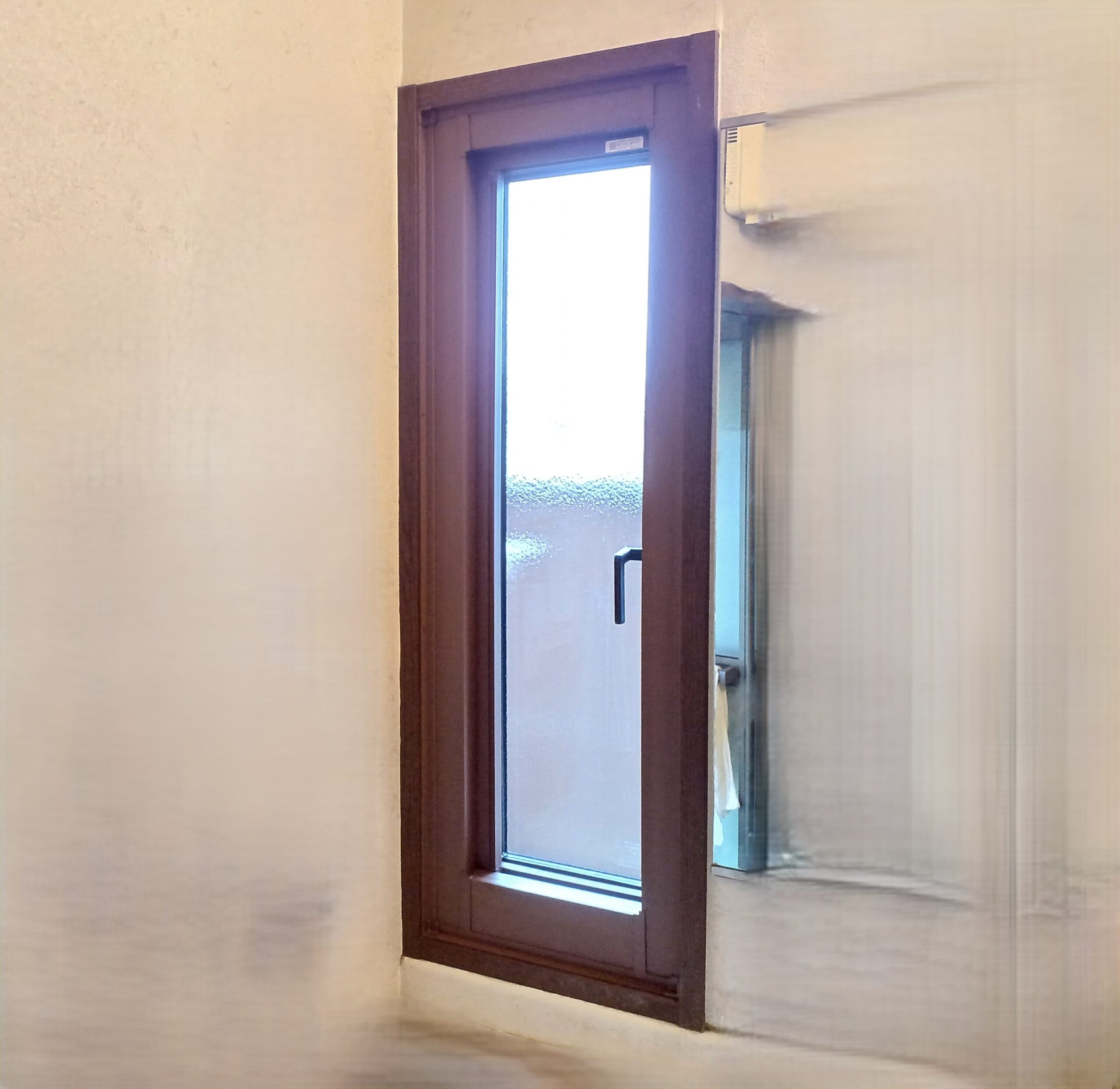 玄関ドアと窓交換2か所と内窓2か所を1日で工事！プロが提案「窓リフォーム」の使い分け【千葉県柏市の事例】