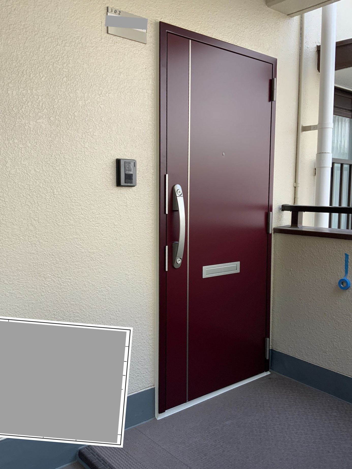 玄関が古びたマンション再生！開け閉めが楽で、防犯バッチリなドアに1日で交換