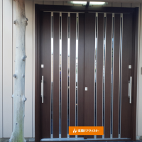 和風の玄関引戸を洋風のイメージに一新【YKKAPドアリモC02】北本市の事例