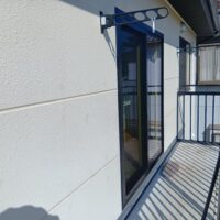 これが正解！出入りする大きな窓は窓交換。開け閉めが少ない小さな窓には内窓。