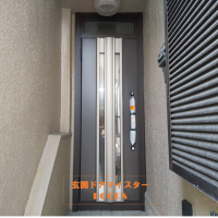 幅が77㎝と狭いドアもリフォームできます【LIXILリシェントG77型】松戸市の工事事例