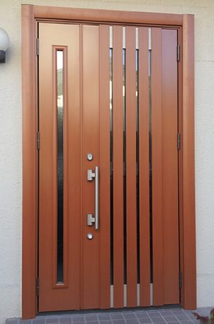 玄関ドアの色について 納得のいくカラーの選び方 玄関ドアリフォームの玄関ドアマイスター