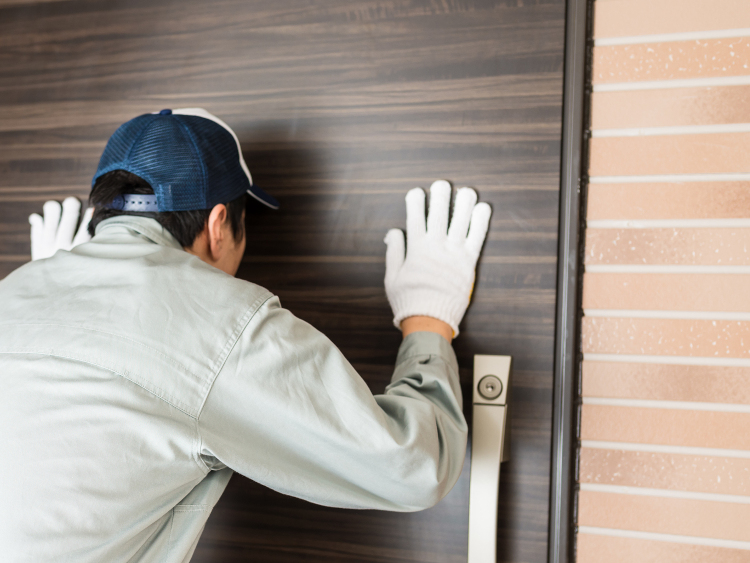 玄関ドアの鍵をかけ忘れる怖いリスク