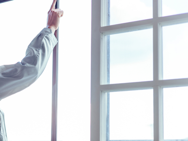 窓の防犯対策は「面格子」と「防犯ガラス」のどちらがいいのか